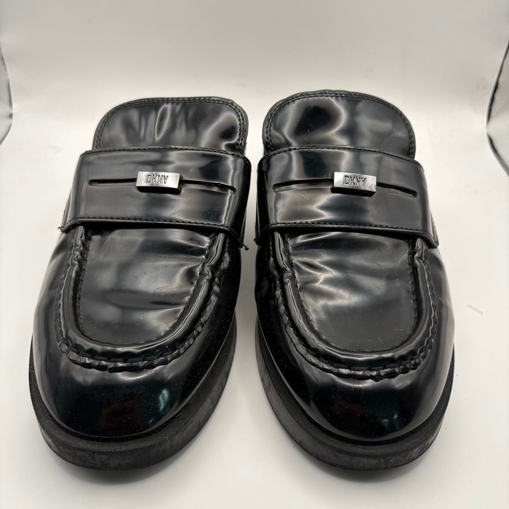 DKNY Womens Black Patent Penny Loafer Mules Silver Logo K3365693 Size 7.5M